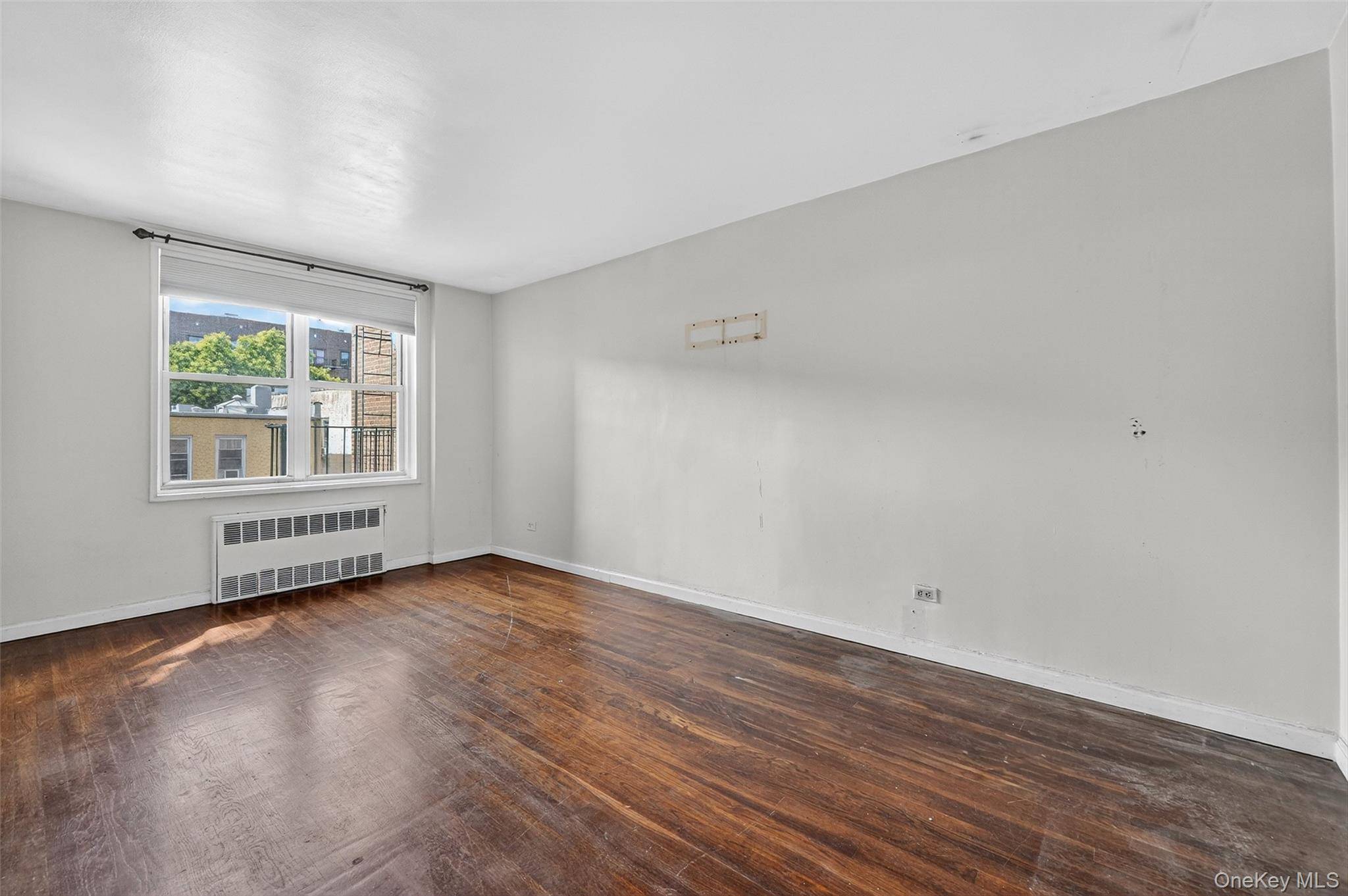 Bronx, NY 10460,1425 Thieriot AVE #2A