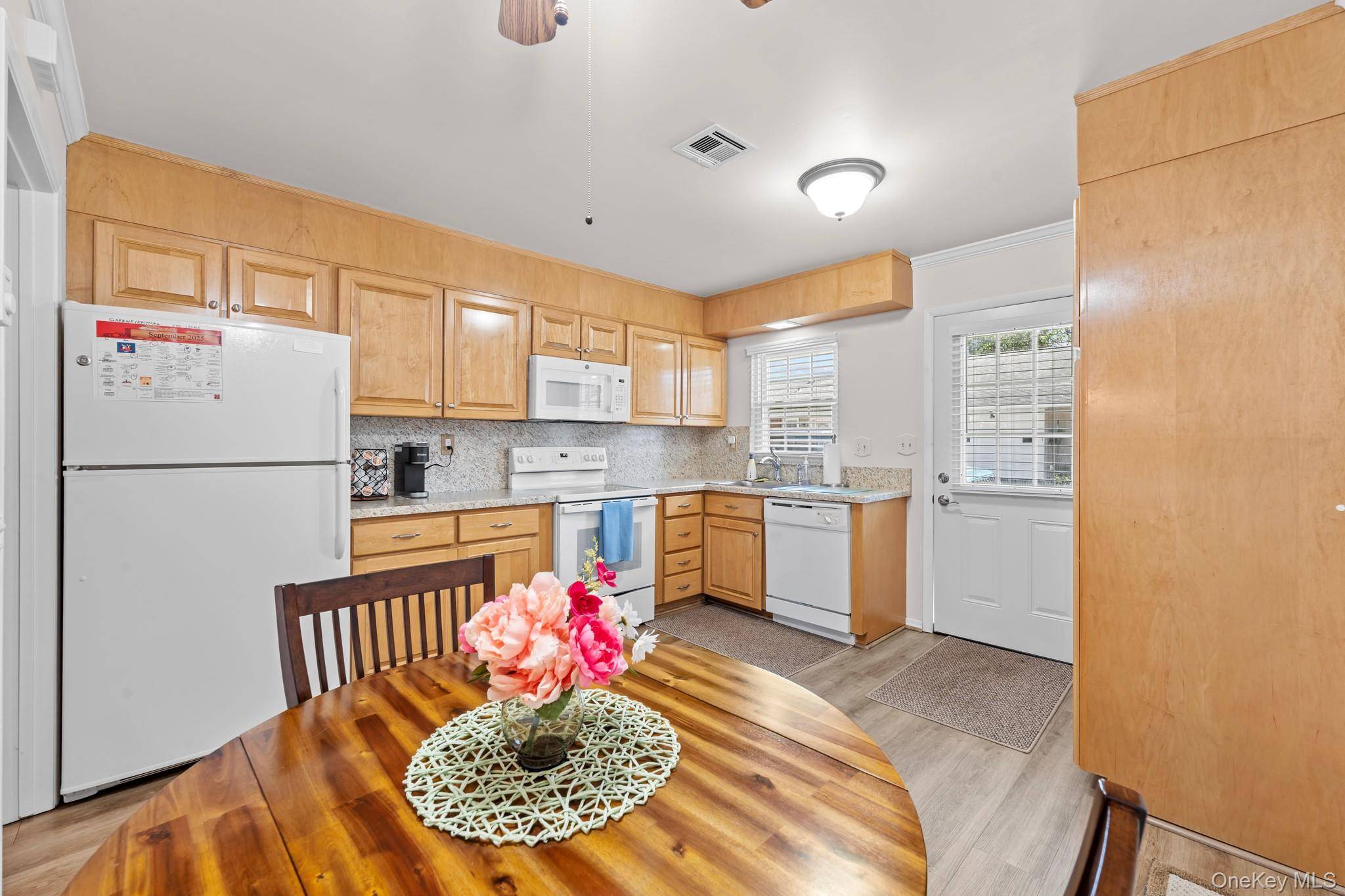 Ridge, NY 11961,46 Trent CT #C