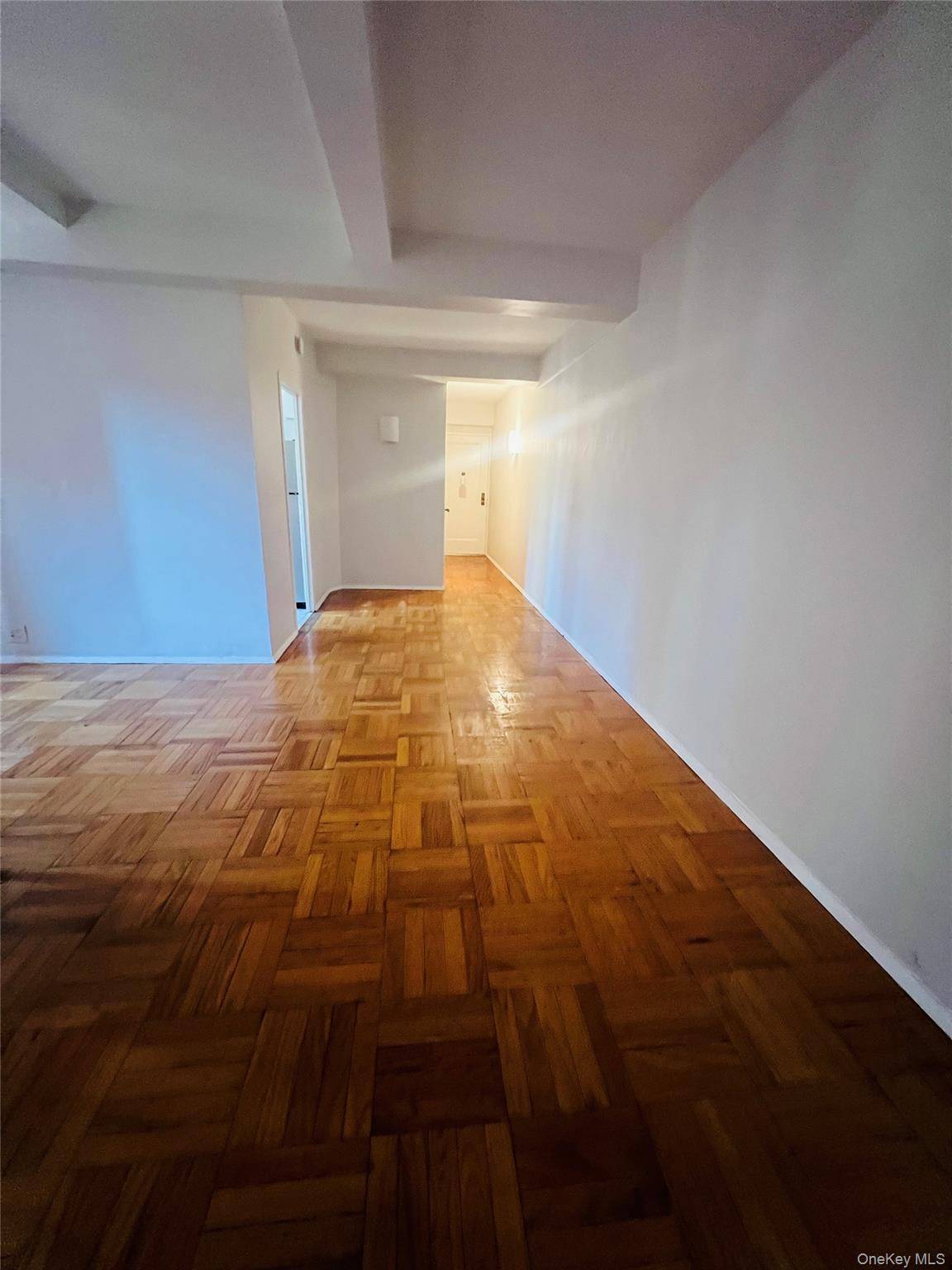 Bronx, NY 10462,2160 E Tremont AVE #5F