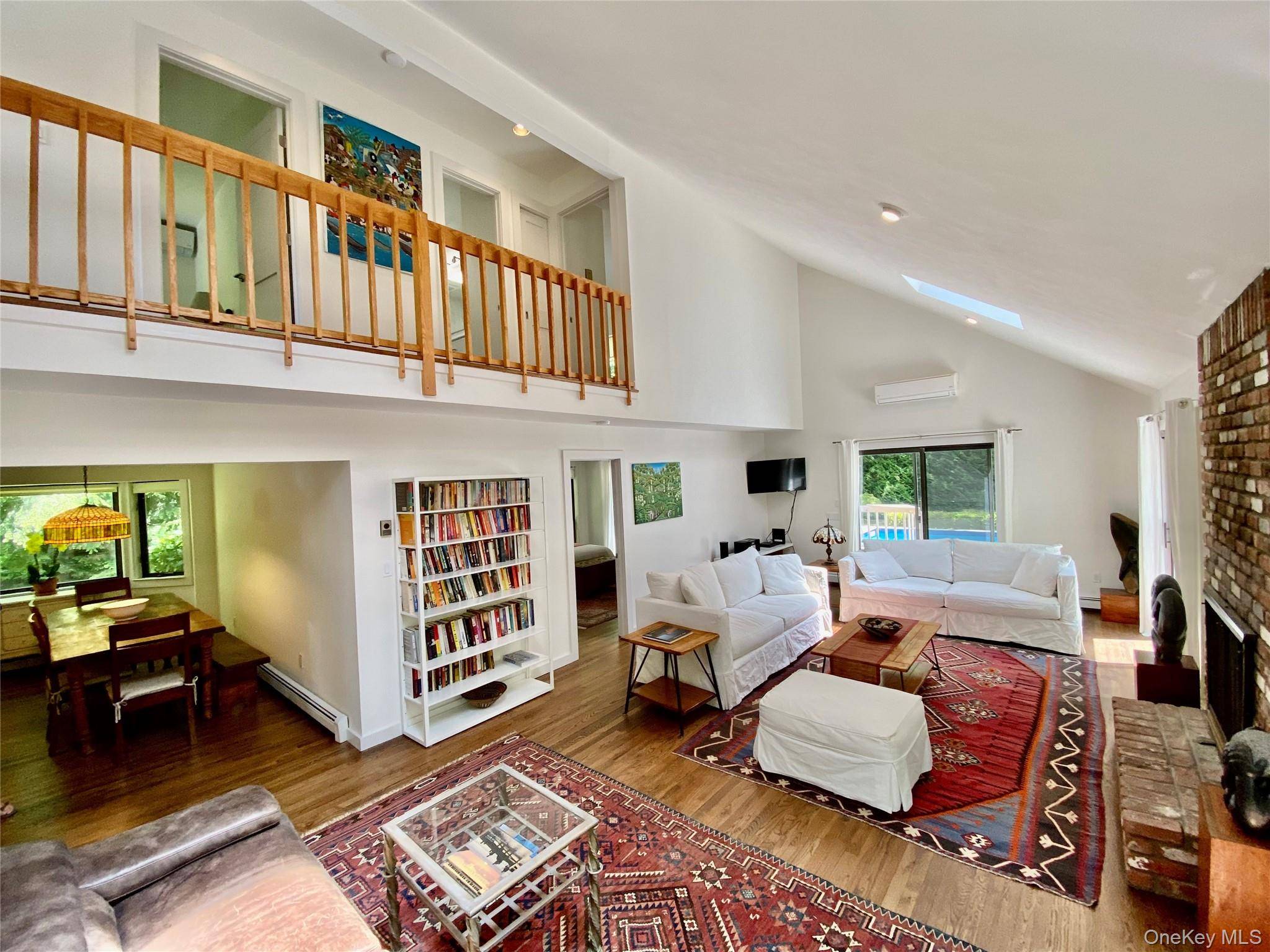 East Hampton, NY 11937,98 Hands Creek RD