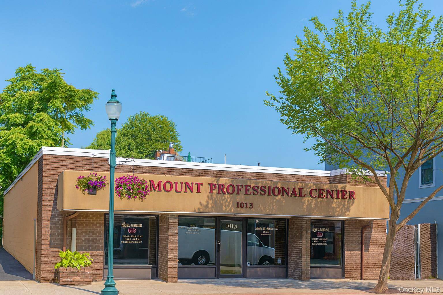 Peekskill, NY 10566,1013 Brown ST