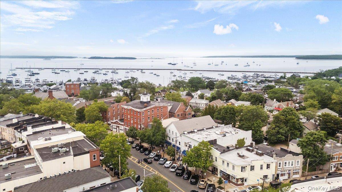 Sag Harbor, NY 11963,36 Main ST #4