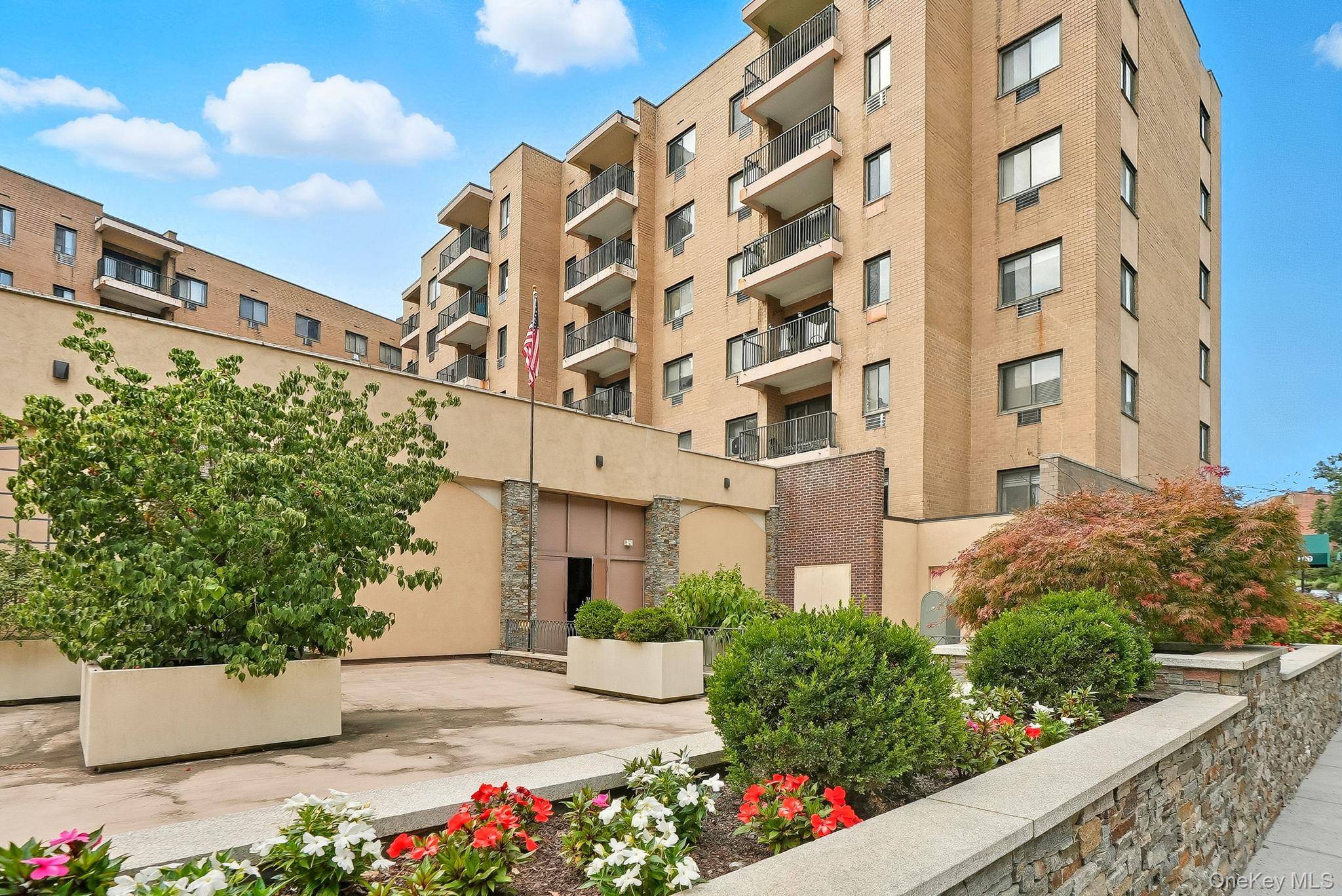 Hartsdale, NY 10530,100 E Hartsdale AVE #7IE