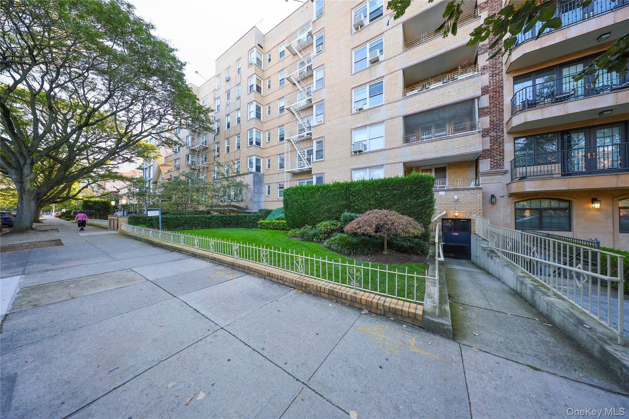 Brooklyn, NY 11230,1250 Ocean Pkwy #6R