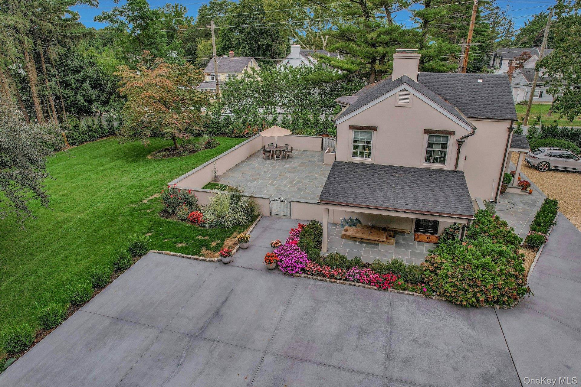 Syosset, NY 11791,236 Berry Hill RD