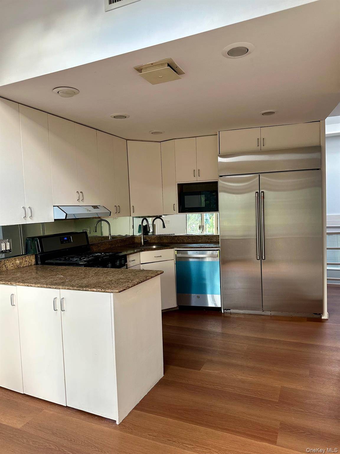 Jericho, NY 11753,23 CLINTON LN #RM FH-0507B-2