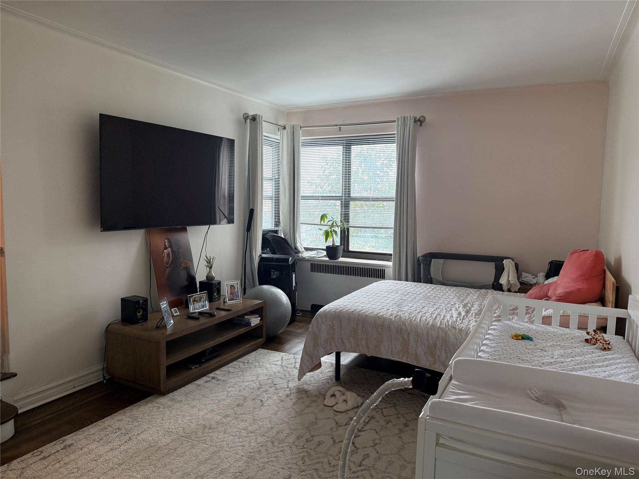 New Rochelle, NY 10801,30 Clinton PL #3A