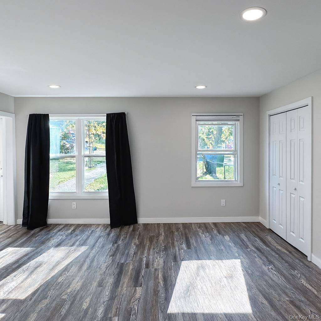 Goshen, NY 10924,12 Sayer ST