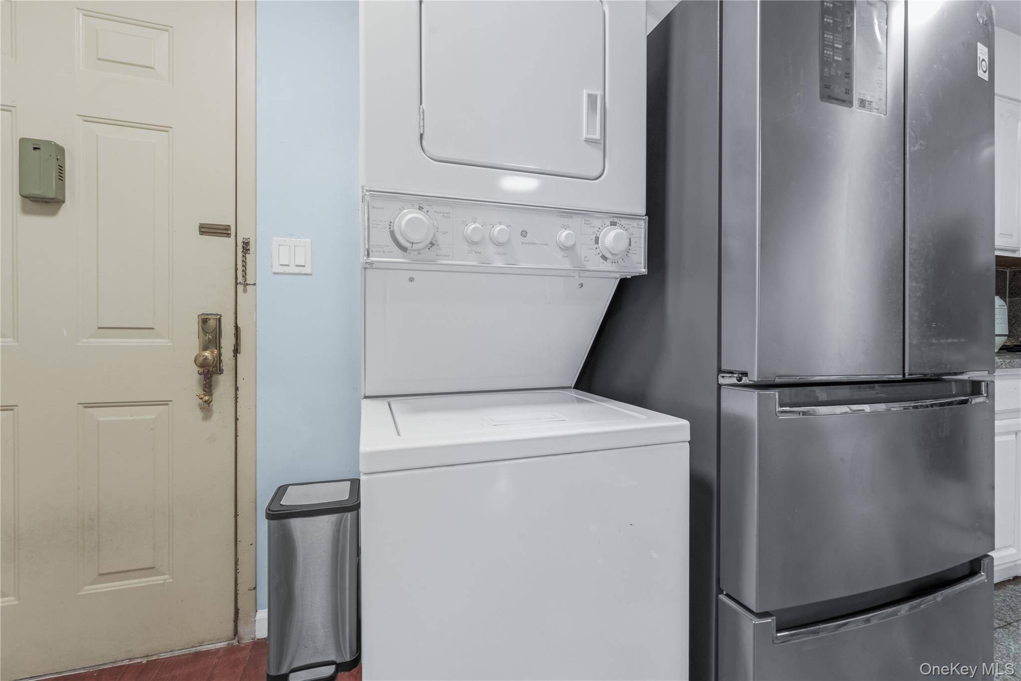 Flushing, NY 11354,35-06 Leavitt ST #3K