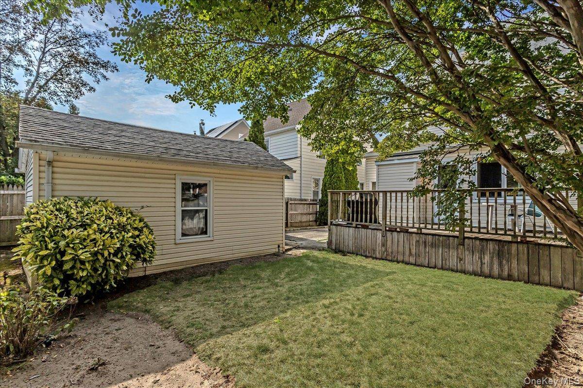 Valley Stream, NY 11581,90 Jackson RD