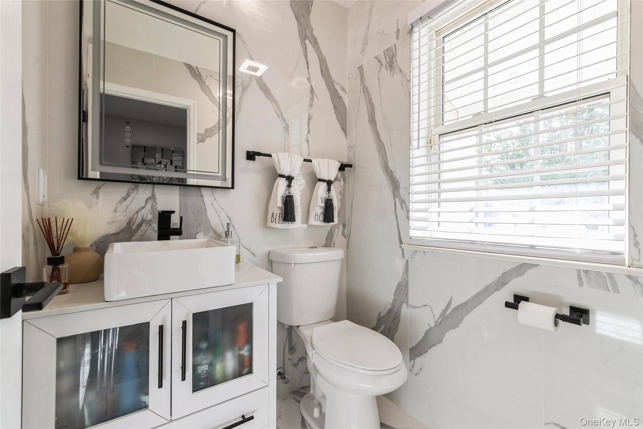 Central Islip, NY 11722,92 McKinney ST