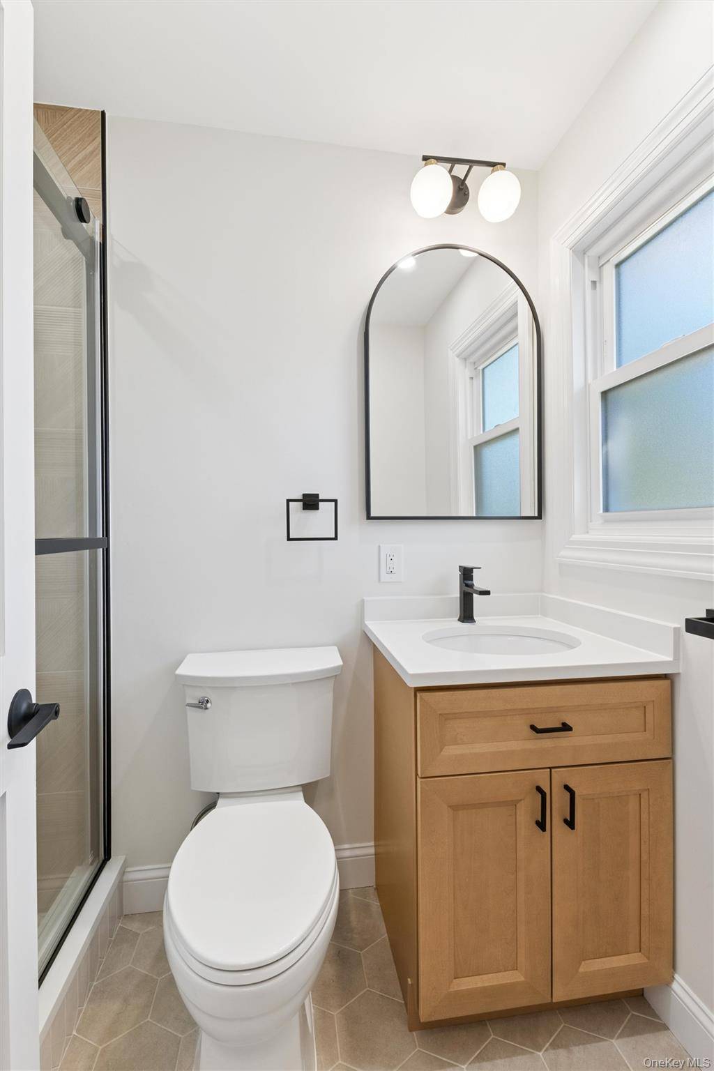 Bellmore, NY 11710,906 Ardmore PL