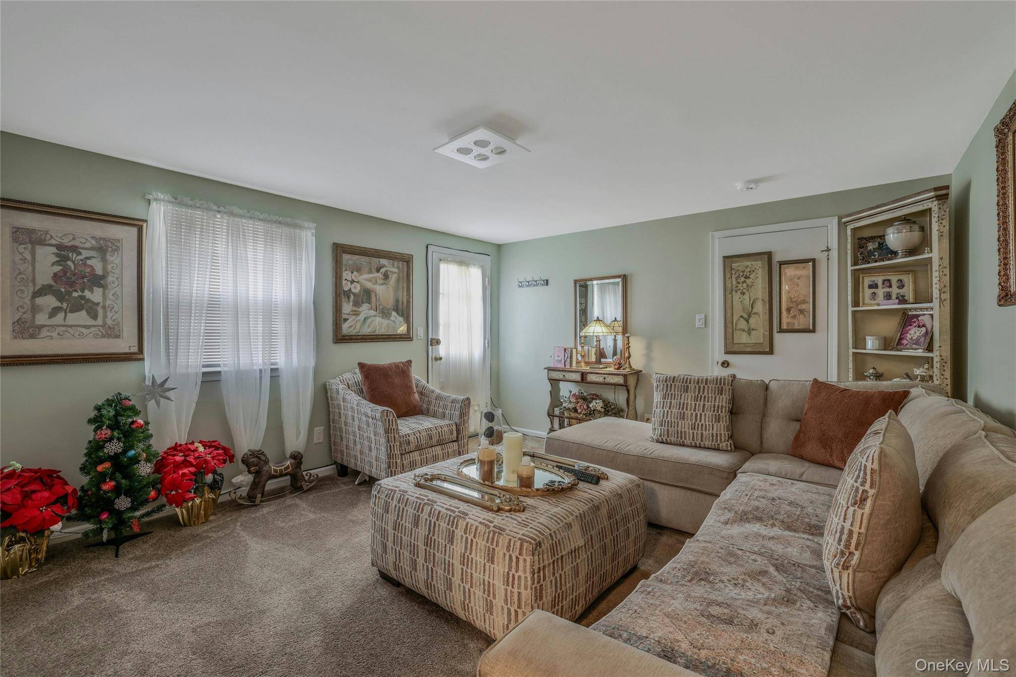 New Hyde Park, NY 11040,53 2nd ST