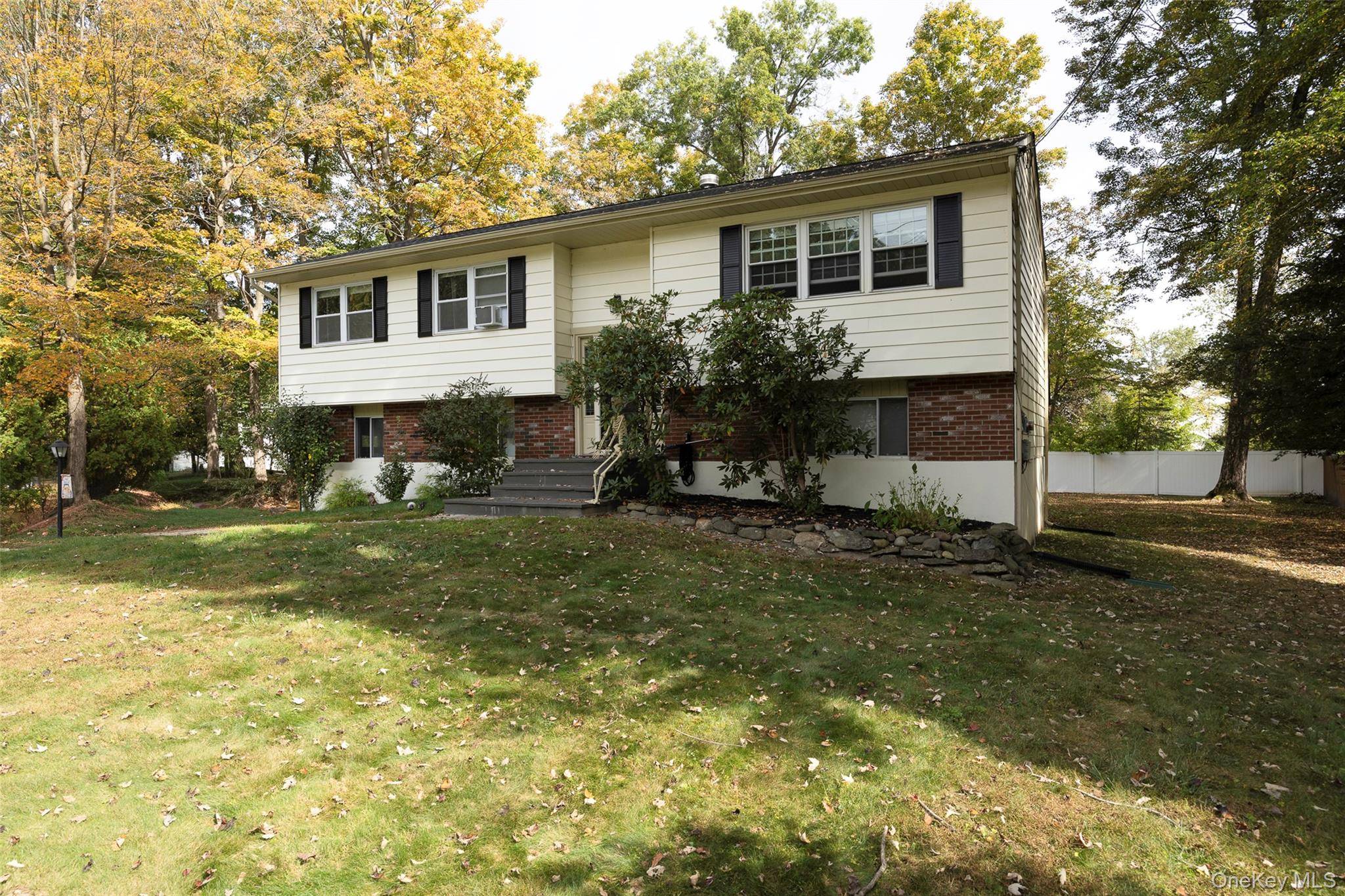 Wappingers Falls, NY 12603,21 Panessa DR