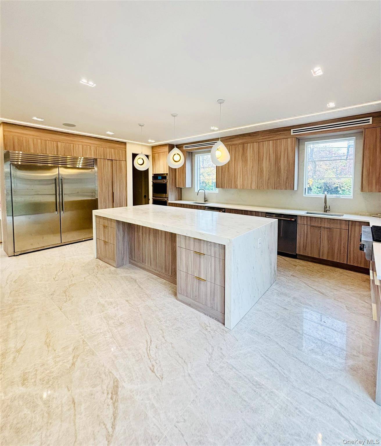 Woodmere, NY 11598,136 Park ST