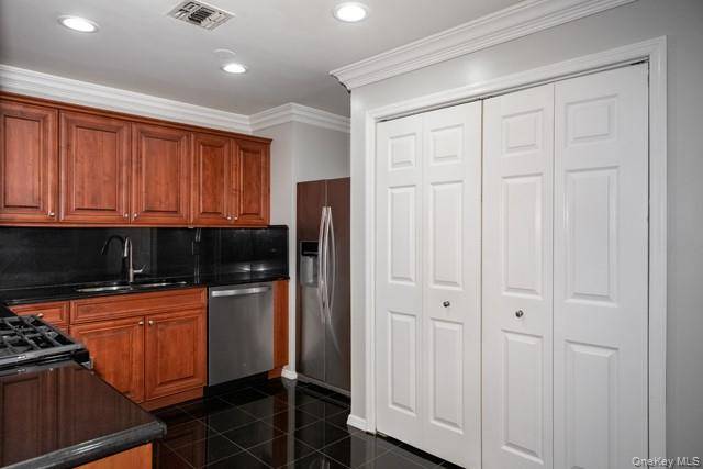 Farmingville, NY 11738,138 Overlook DR #138