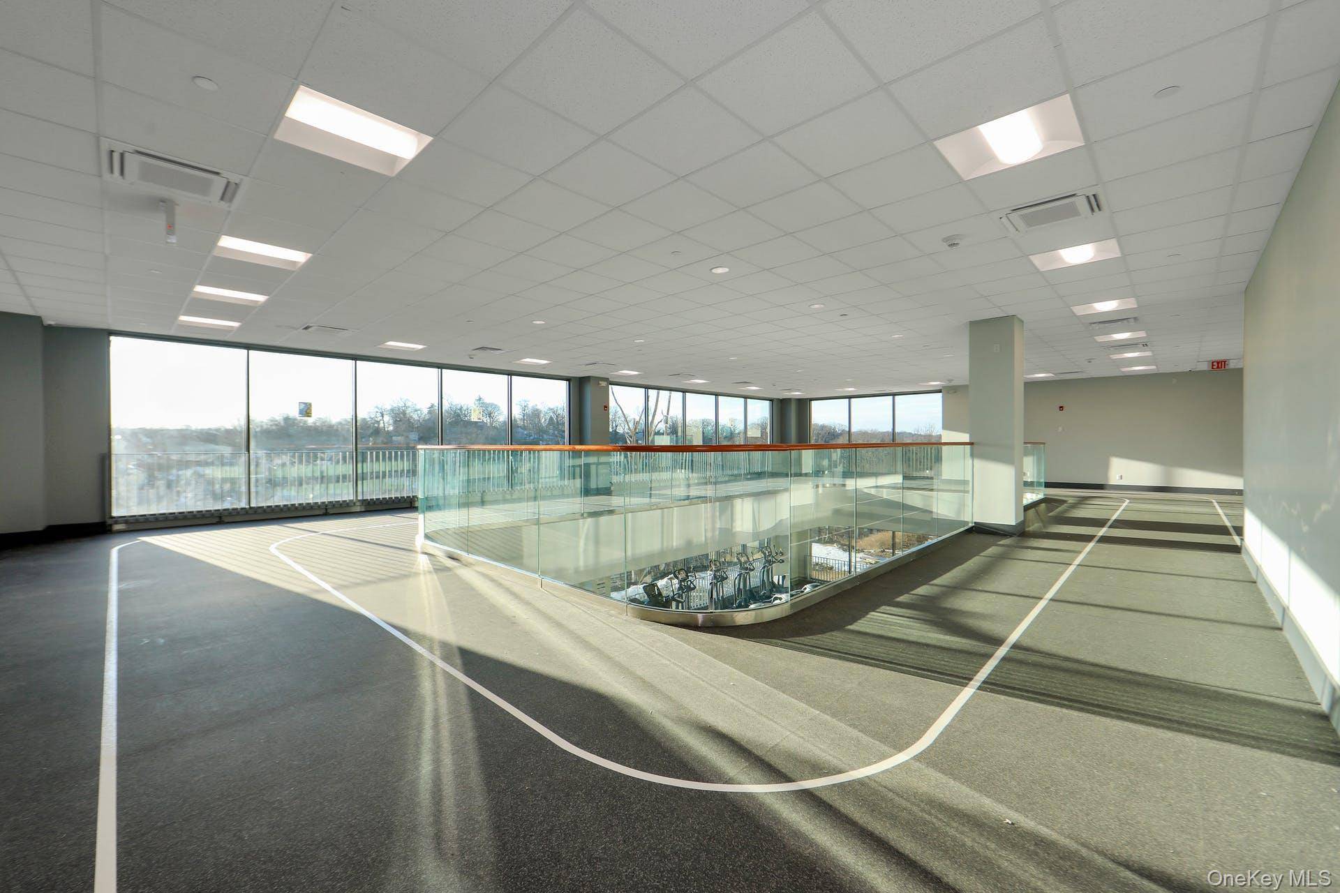 Yonkers, NY 10710,701 Ridge Hill BLVD #5B