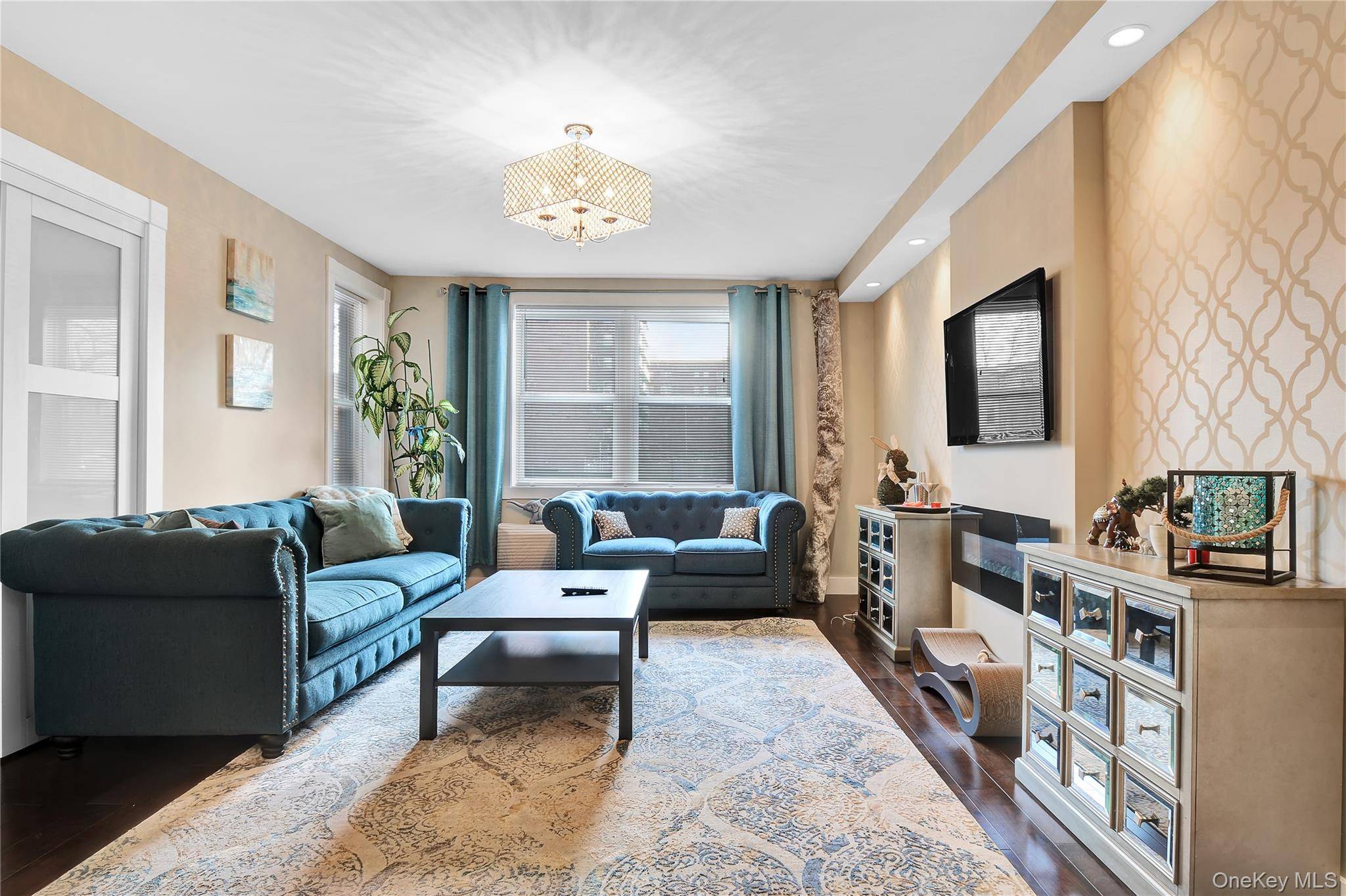 Bronx, NY 10463,315 W 232nd ST #1F