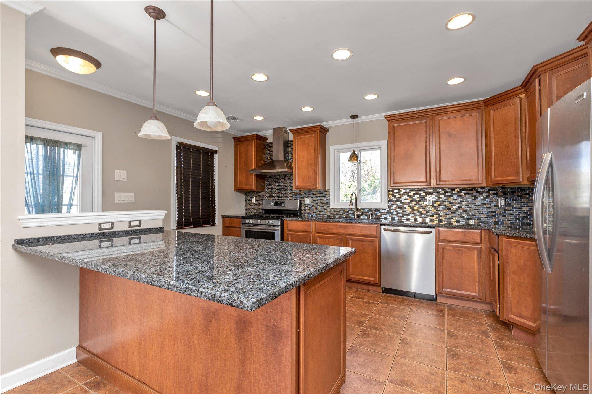 Bellmore, NY 11710,2469 Joseph CT