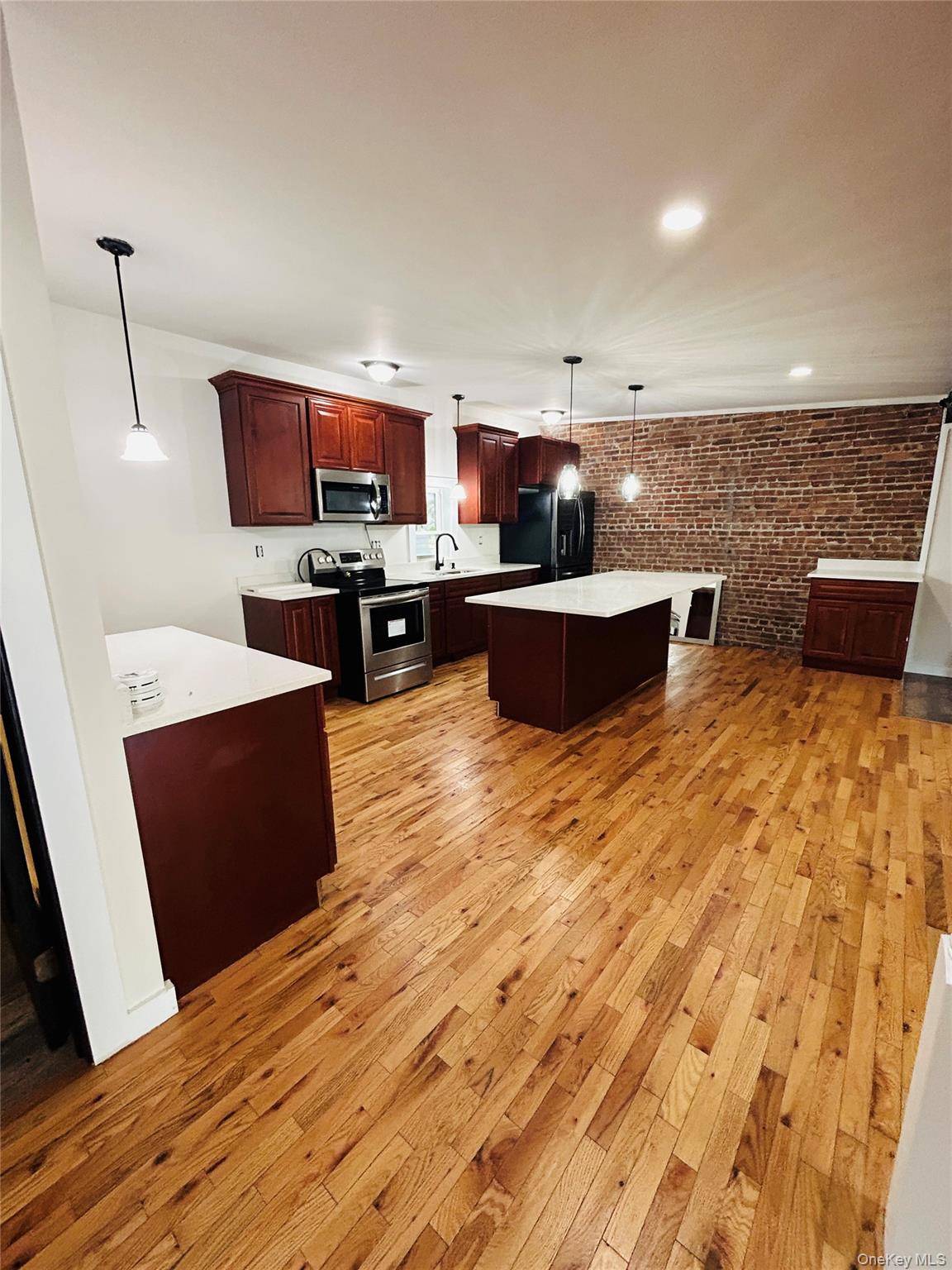 Newburgh, NY 12550,29 City TER