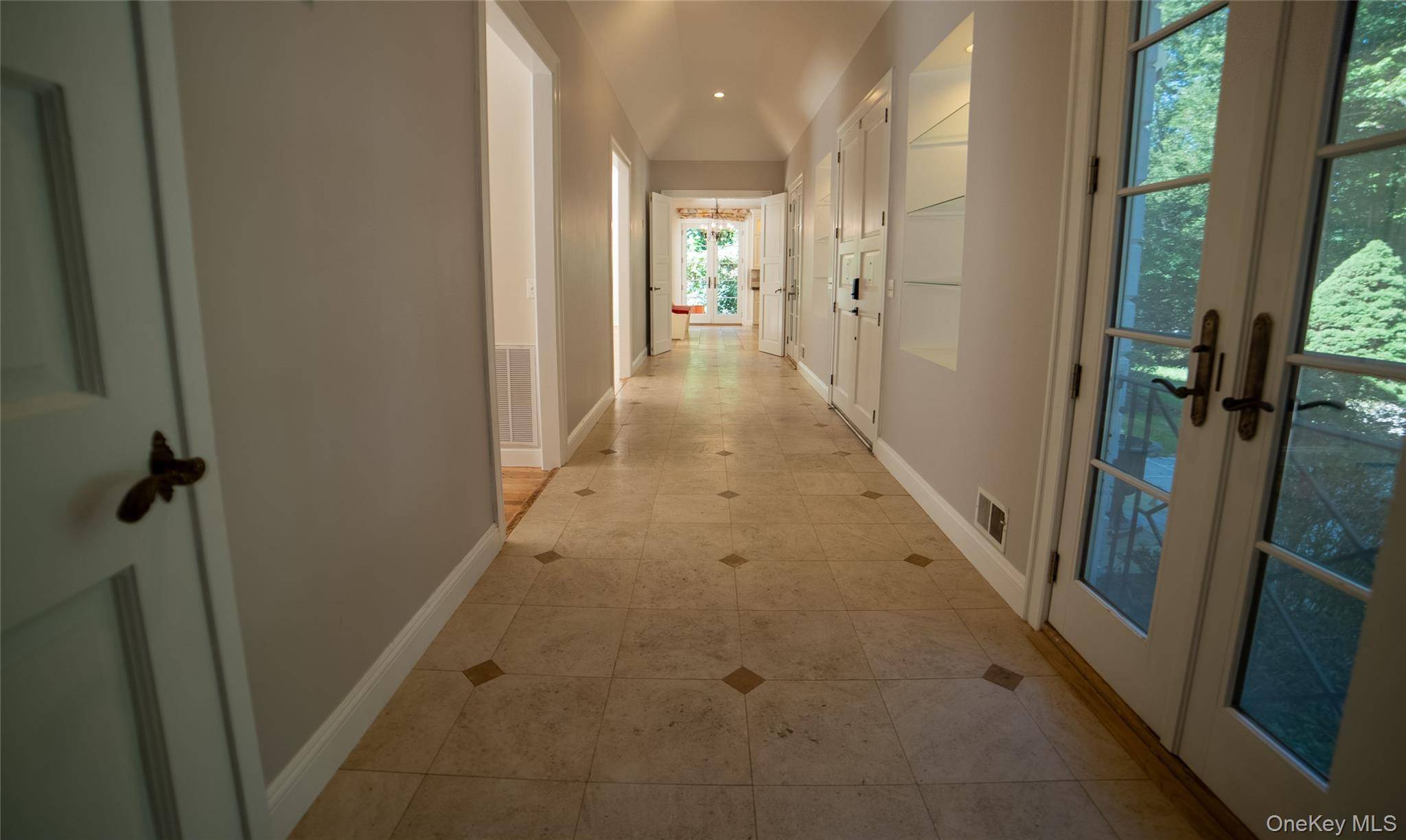 Nissequogue, NY 11780,704 Short Beach RD