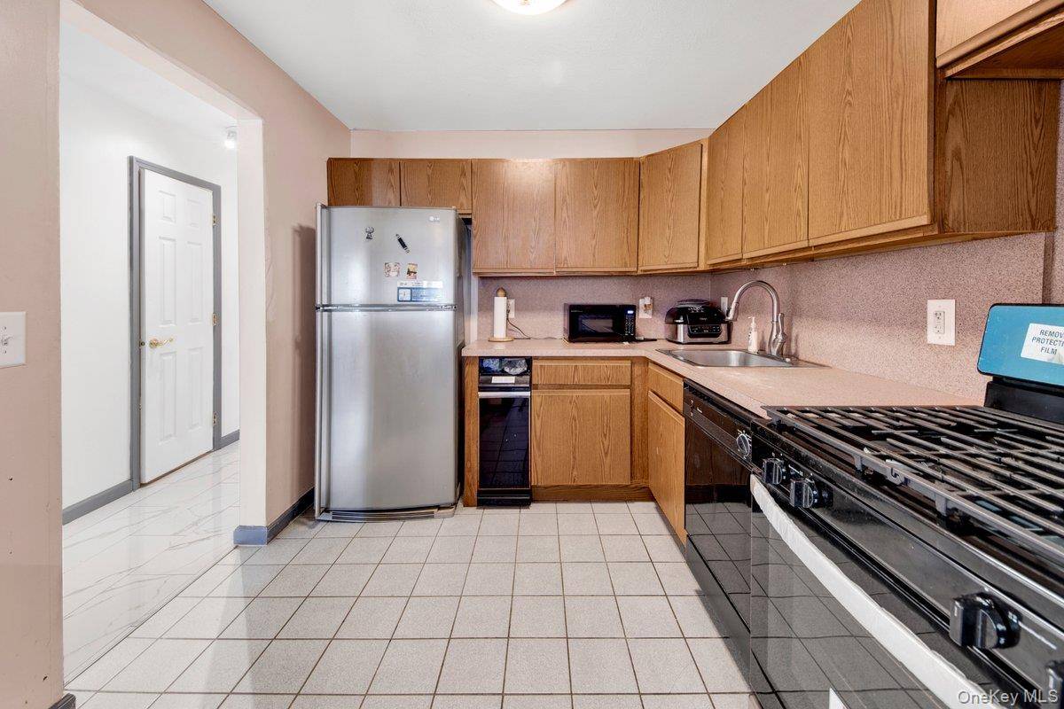 Bronx, NY 10473,203 White Plains RD