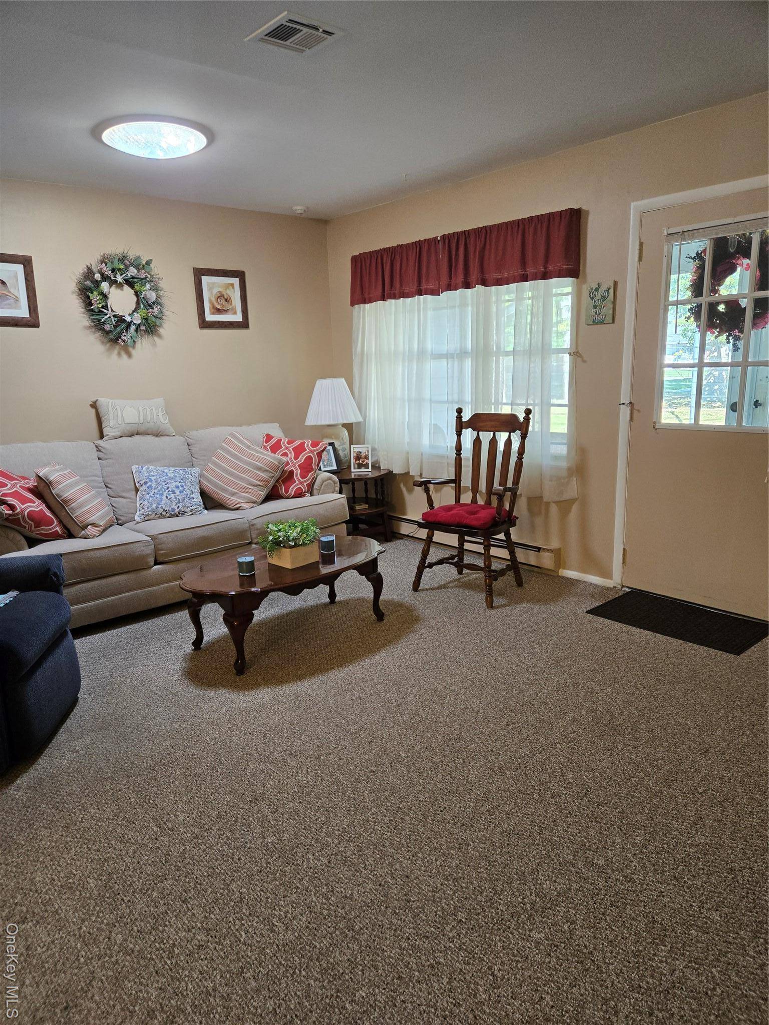 Ridge, NY 11961,167 C Ventry CT