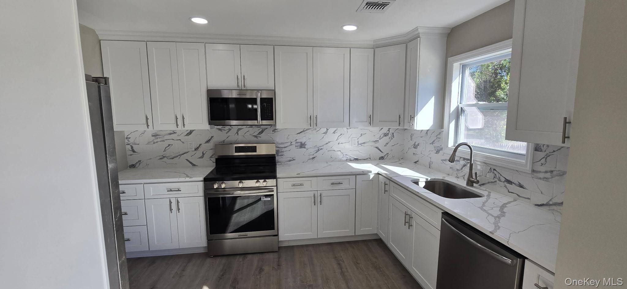 Medford, NY 11763,1902 Race AVE