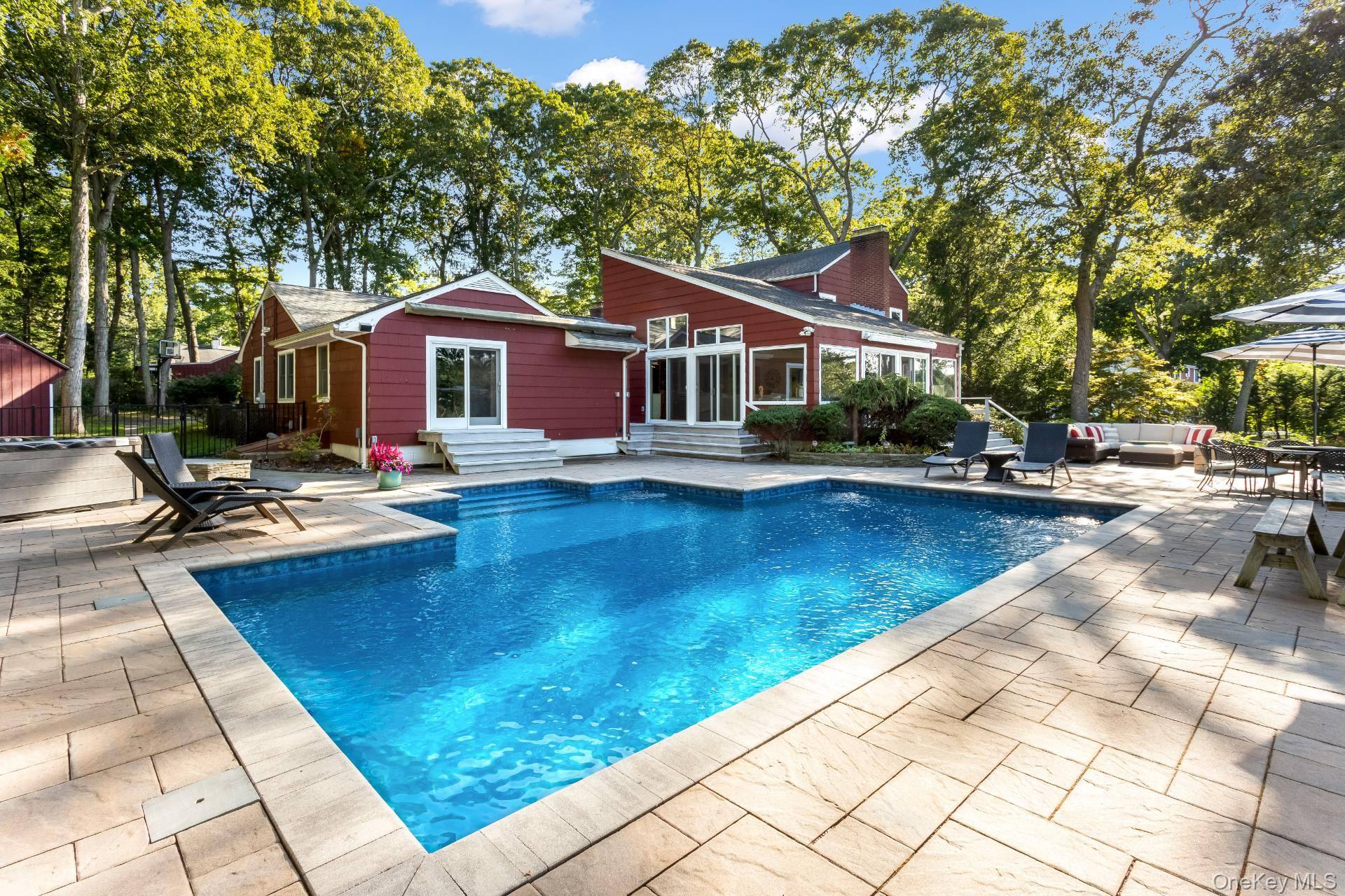 Southold, NY 11971,3693 Pine Neck RD