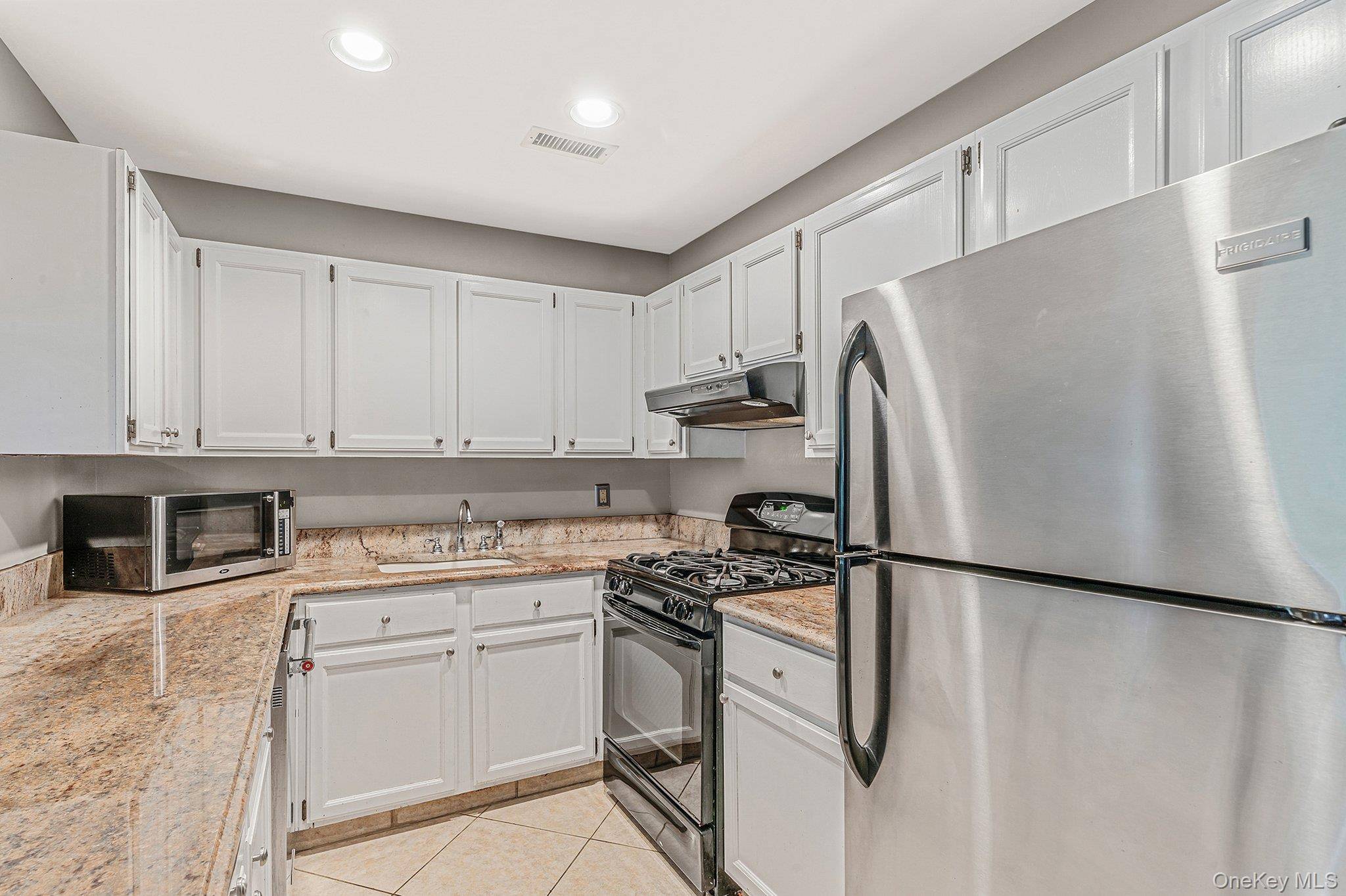 Port Jefferson Station, NY 11776,908 Sara CIR