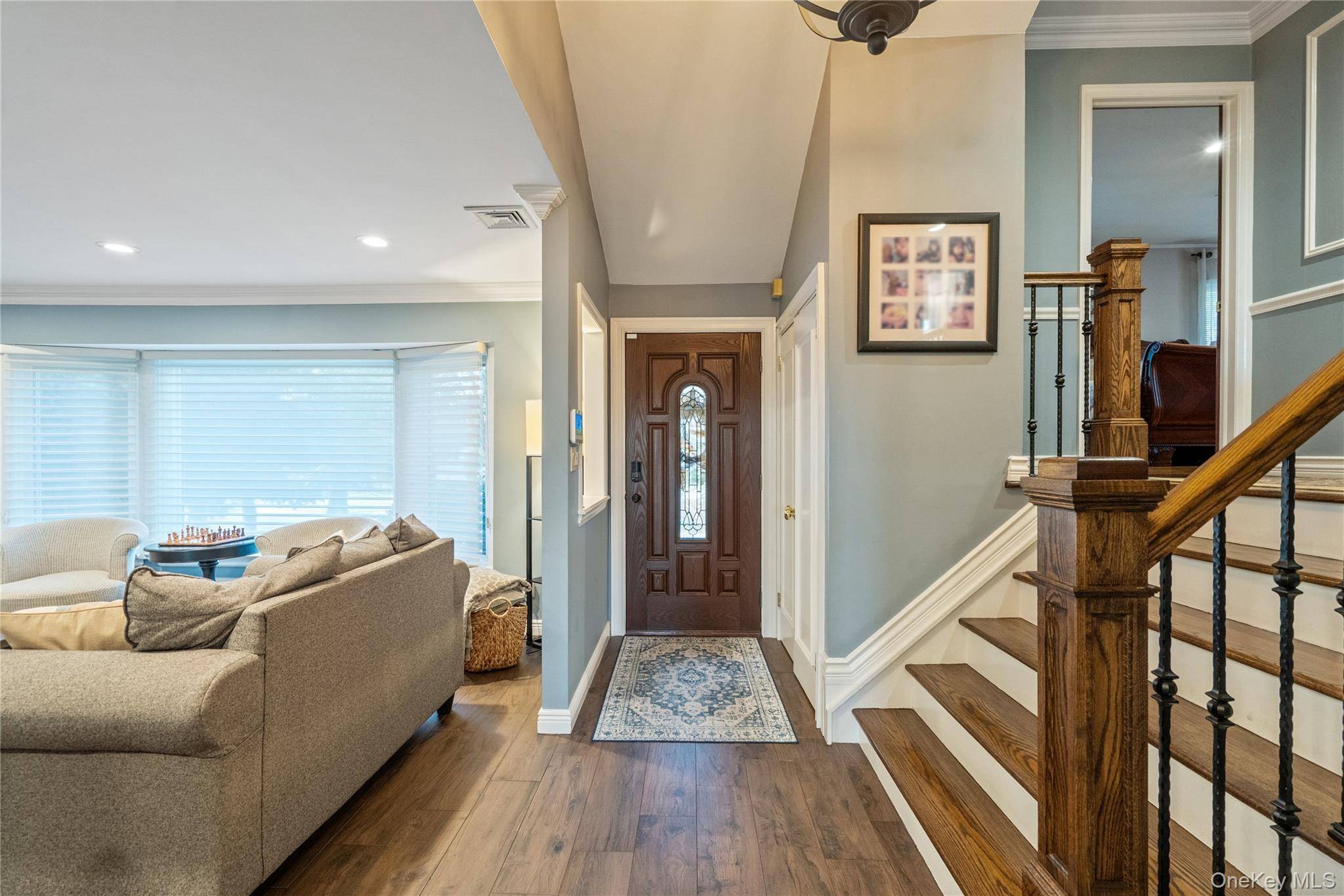 Syosset, NY 11791,7 Chelsea DR
