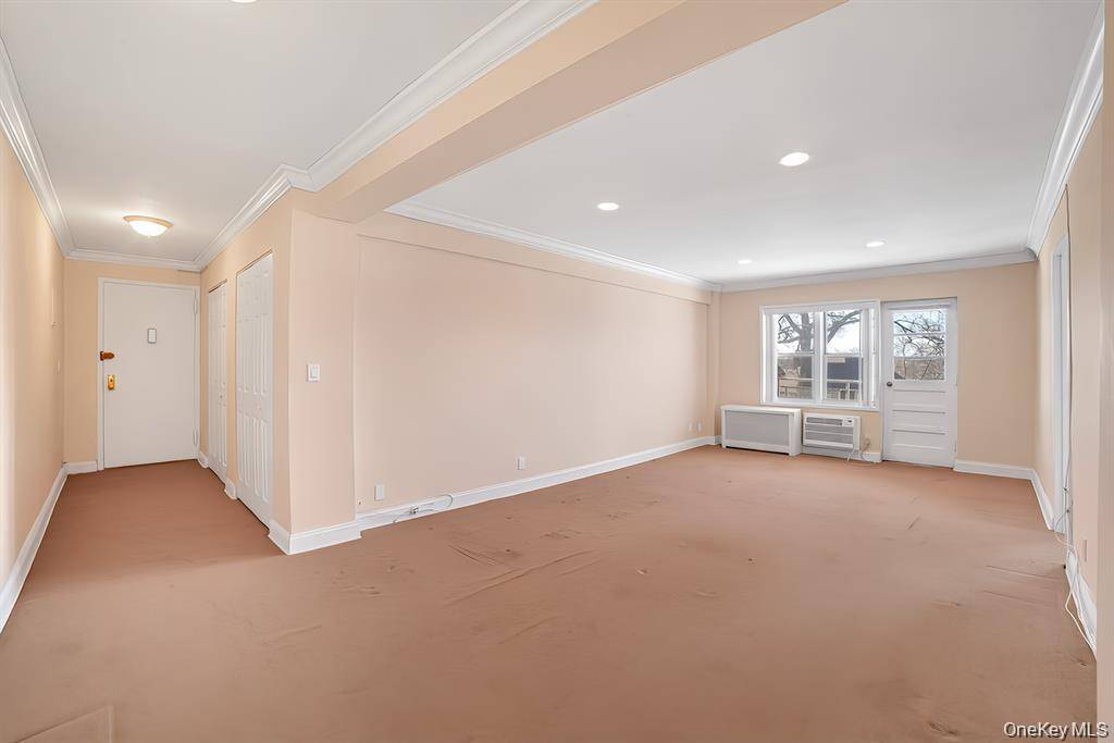 Mount Vernon, NY 10552,415 Gramatan AVE ##3J