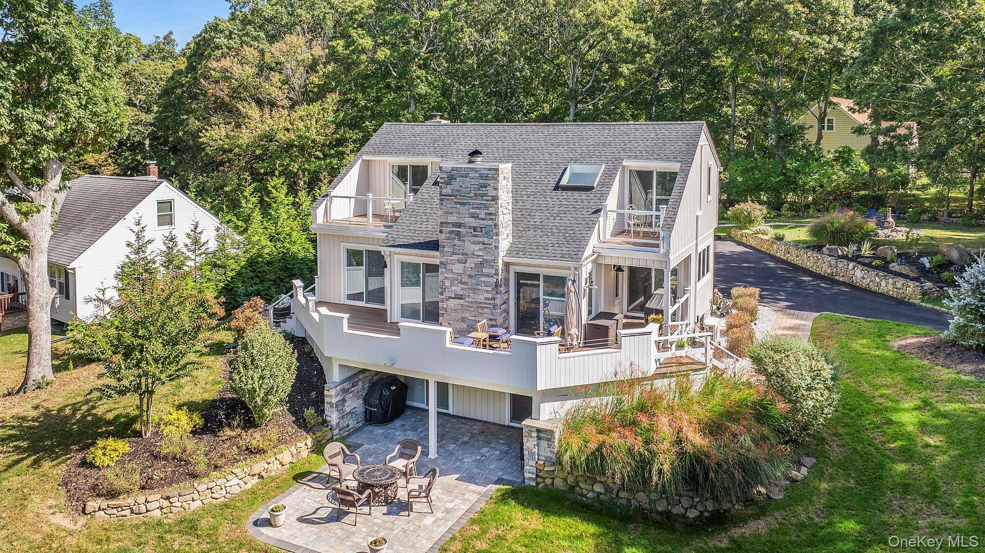 Southold, NY 11971,12250 Soundview AVE