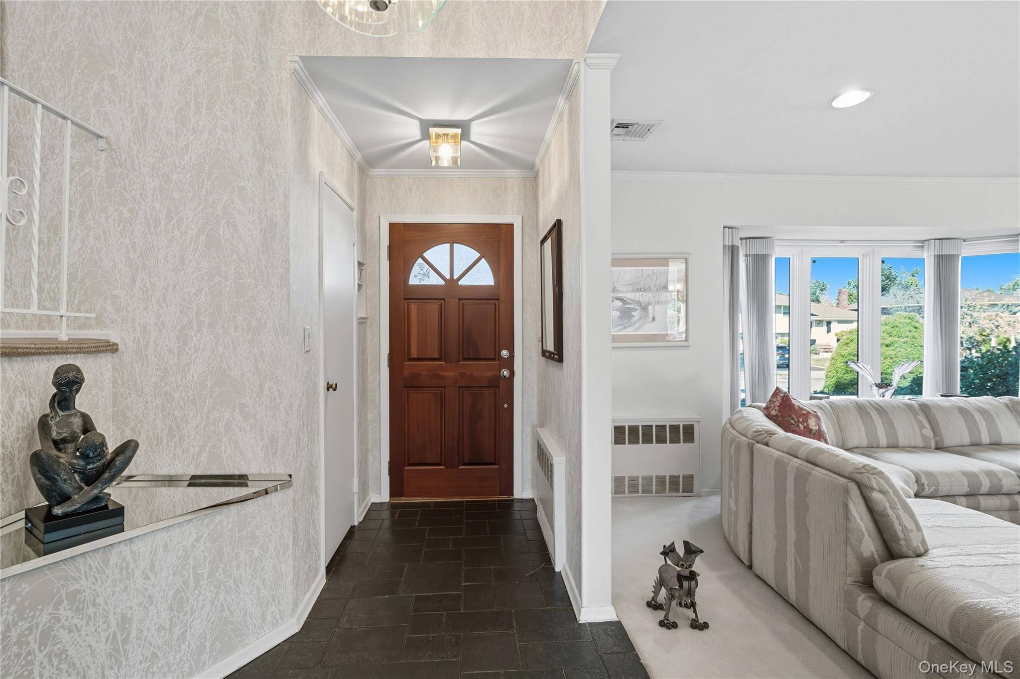 Syosset, NY 11791,17 Center DR