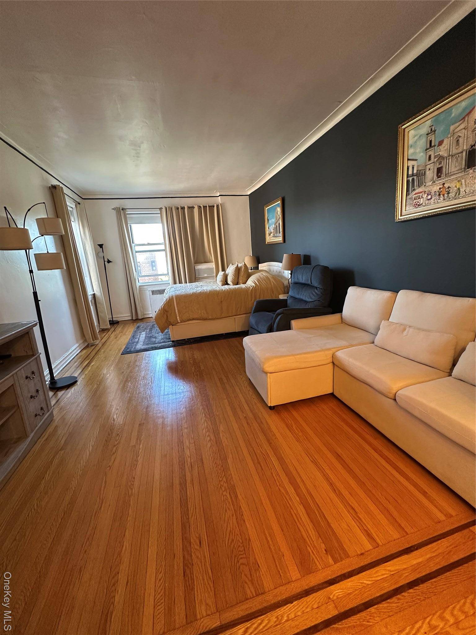 Jackson Heights, NY 11372,86-10 34th AVE #624