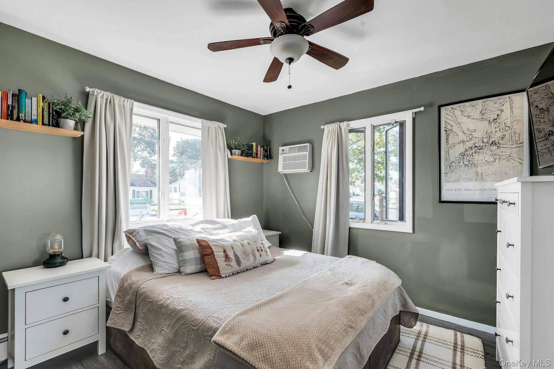 West Babylon, NY 11704,105 16th ST