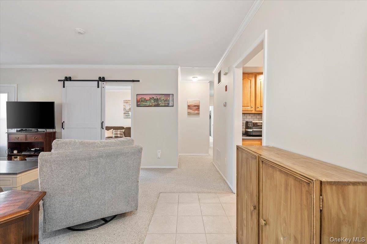 Middle Island, NY 11953,75 Eric DR