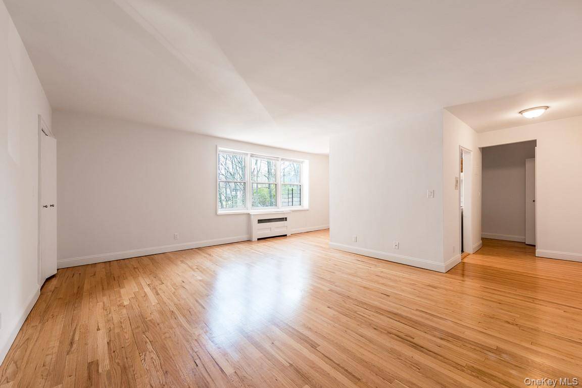 Bronxville, NY 10708,1133 Midland AVE #2A