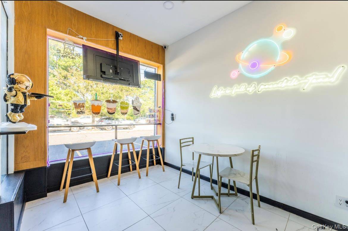 Bellmore, NY 11710,28-82 Merrick Rd