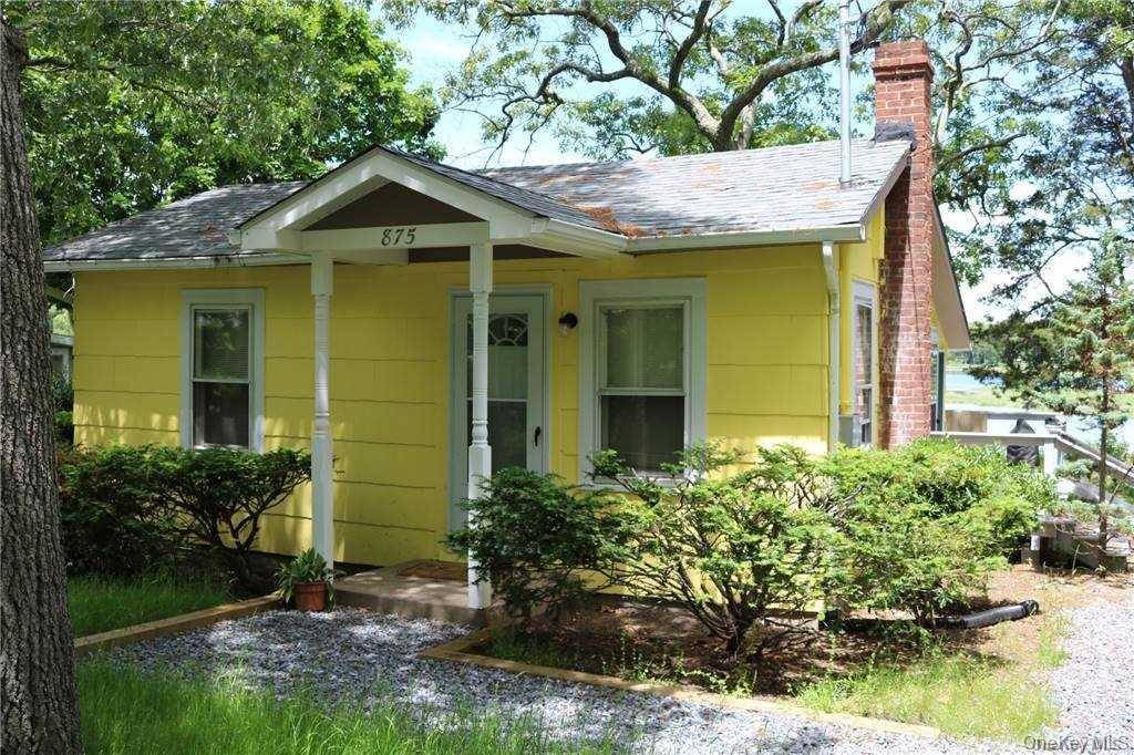 Cutchogue, NY 11935,875 Fleetwood RD