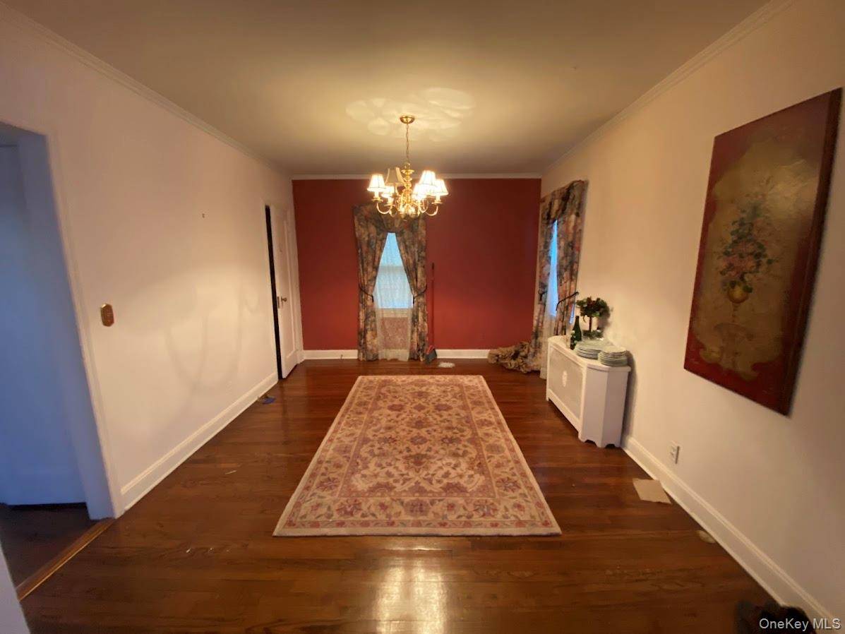 Rockville Centre, NY 11570,10 Purdy CT