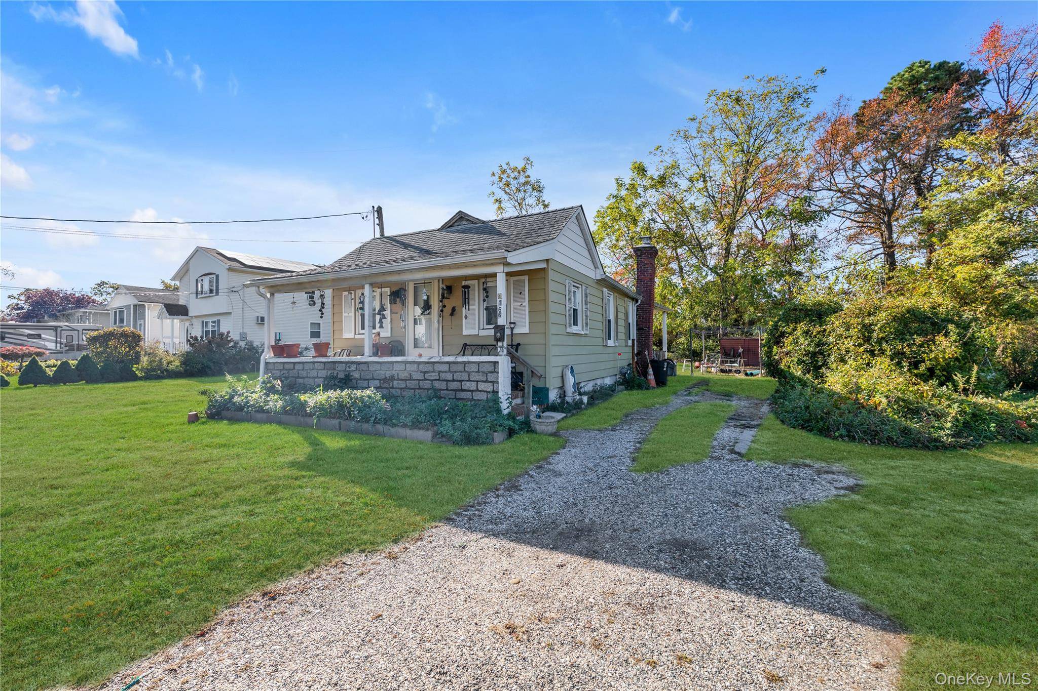 West Babylon, NY 11704,166 & 170 Woodrow Pkwy