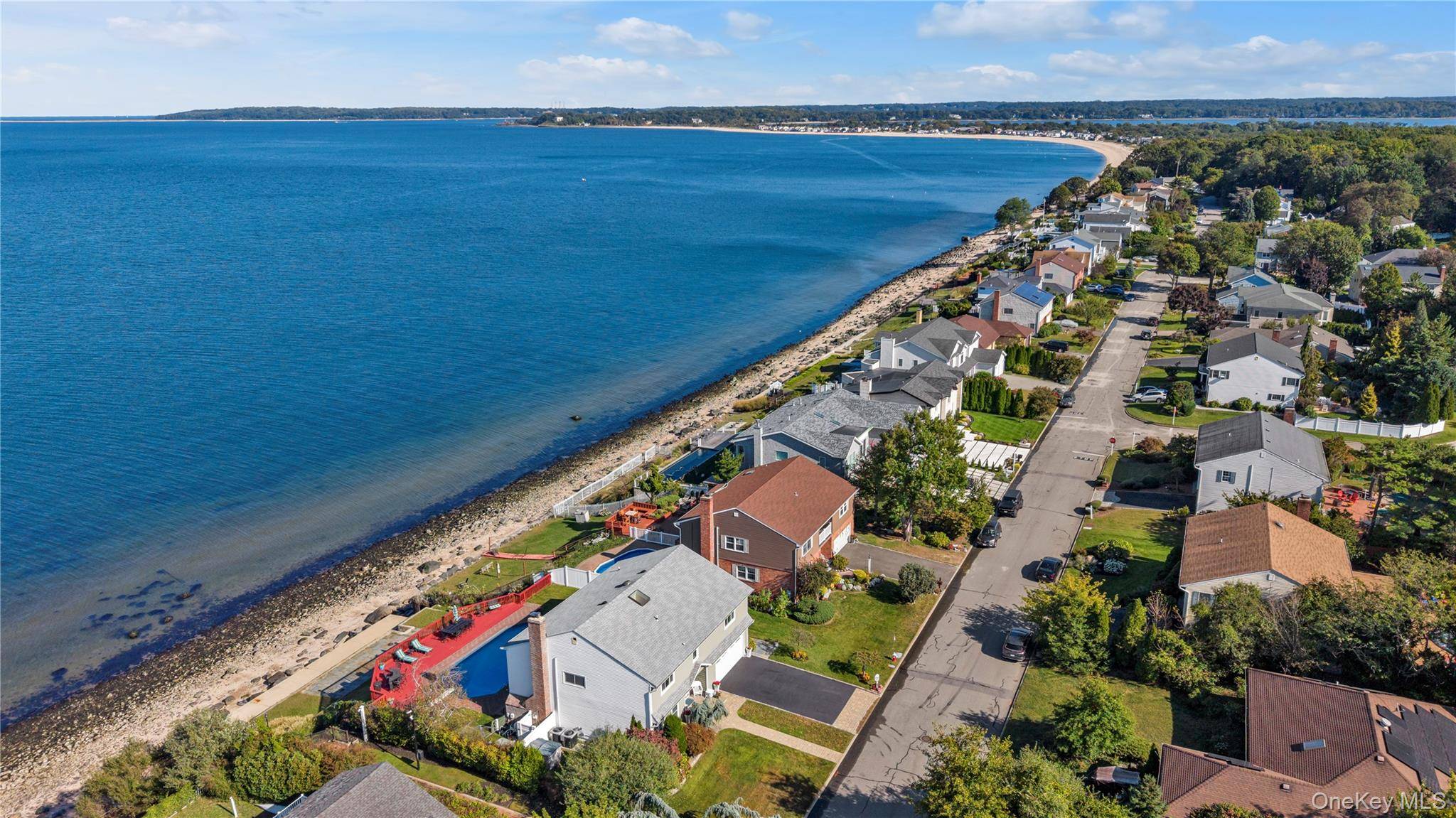 Bayville, NY 11709,43 Oak Point DR