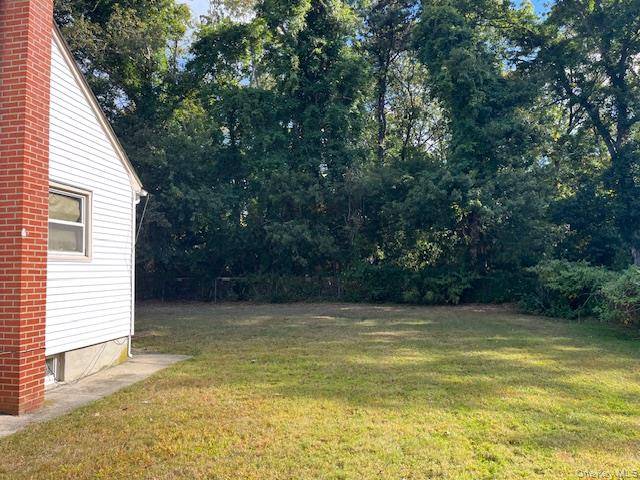 Mastic Beach, NY 11951,289 Jefferson