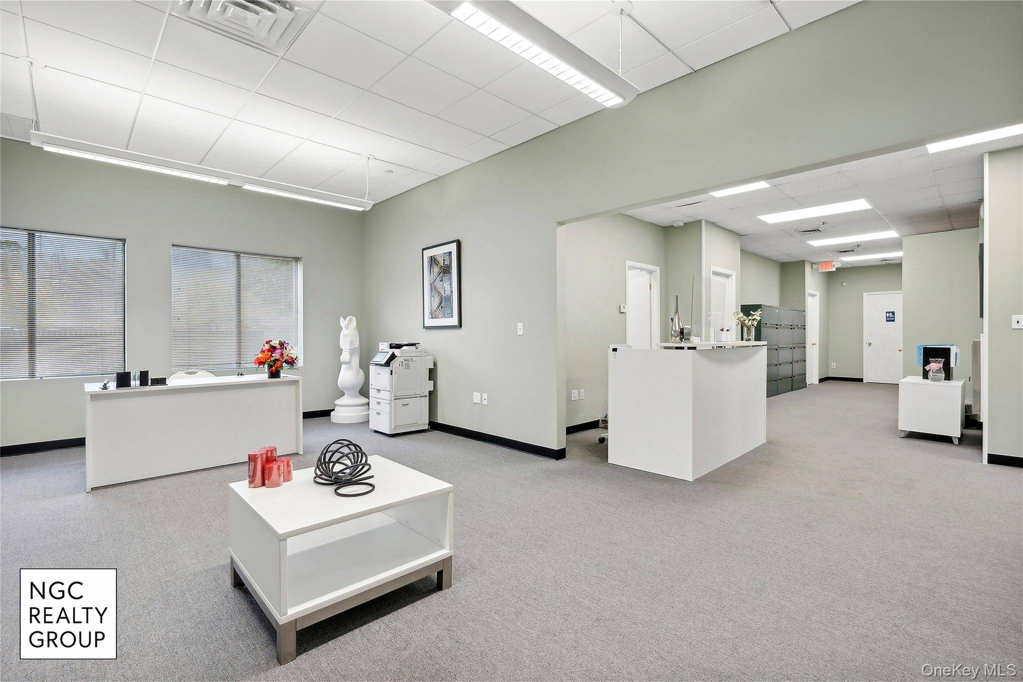 Riverhead, NY 11901,180 Old Country RD