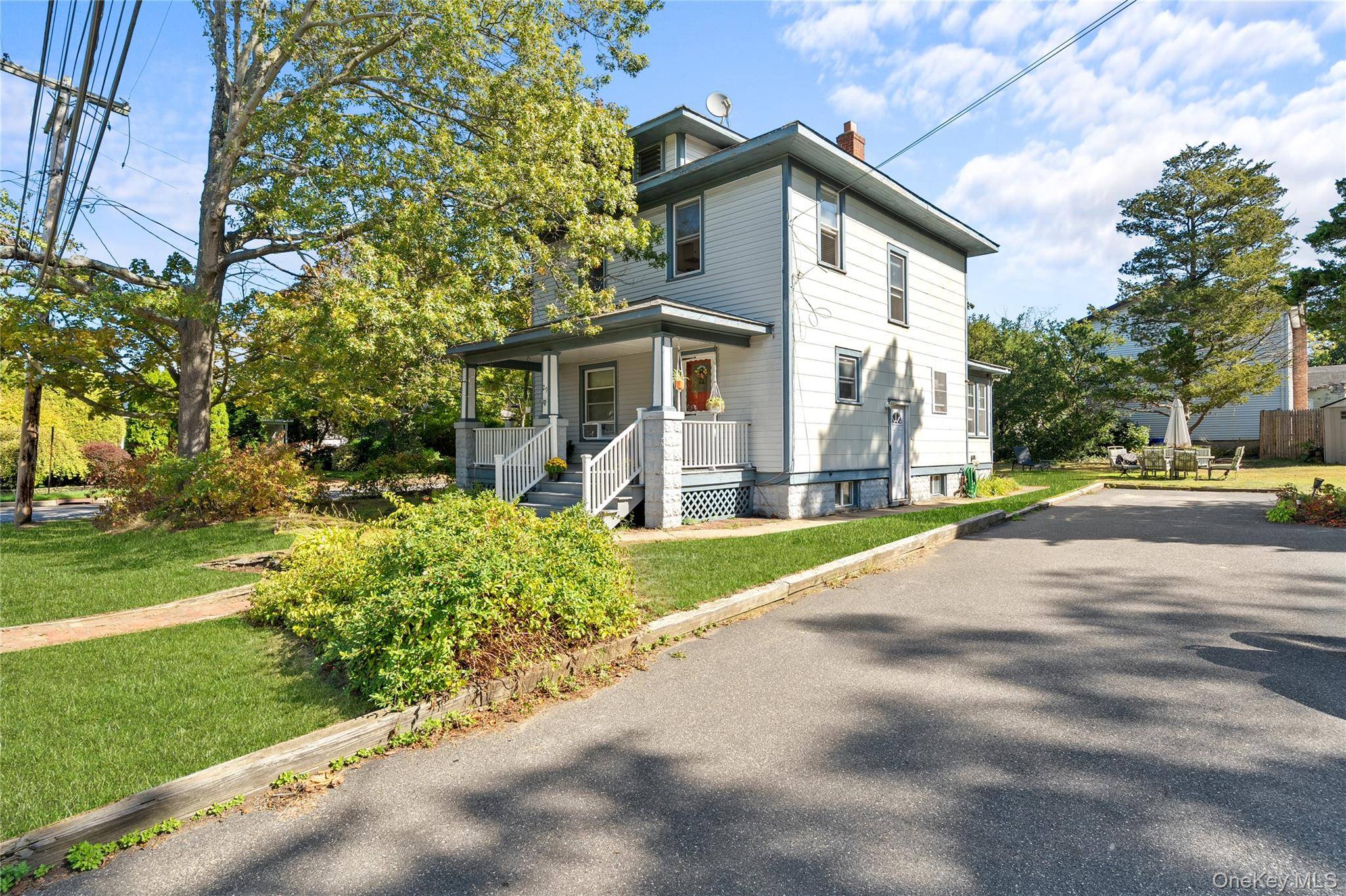 Amityville, NY 11701,29 Lake ST