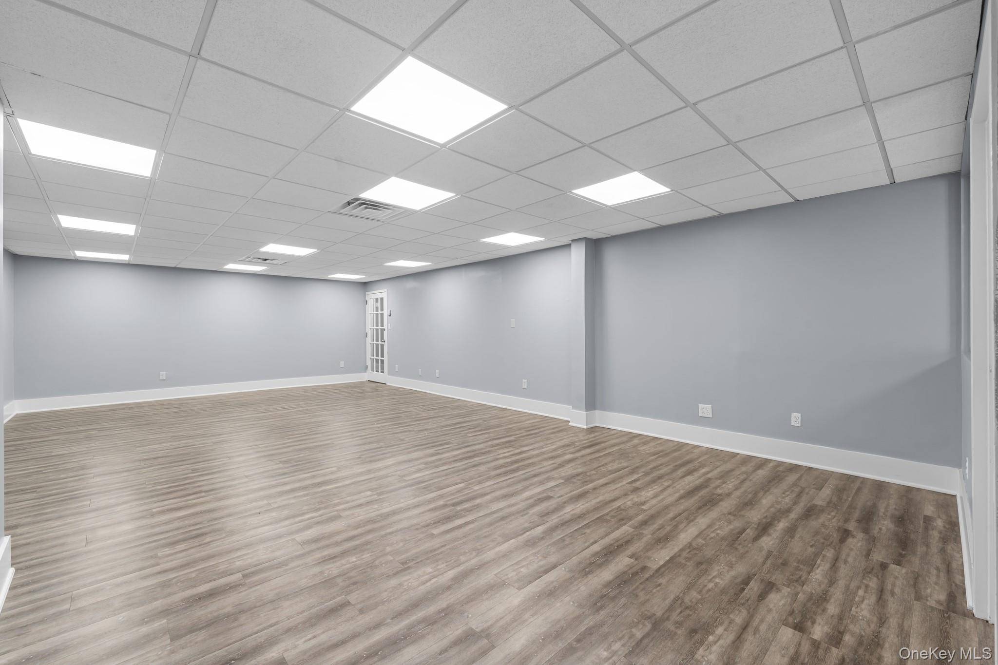 Smithtown, NY 11787,308 W Main ST #203