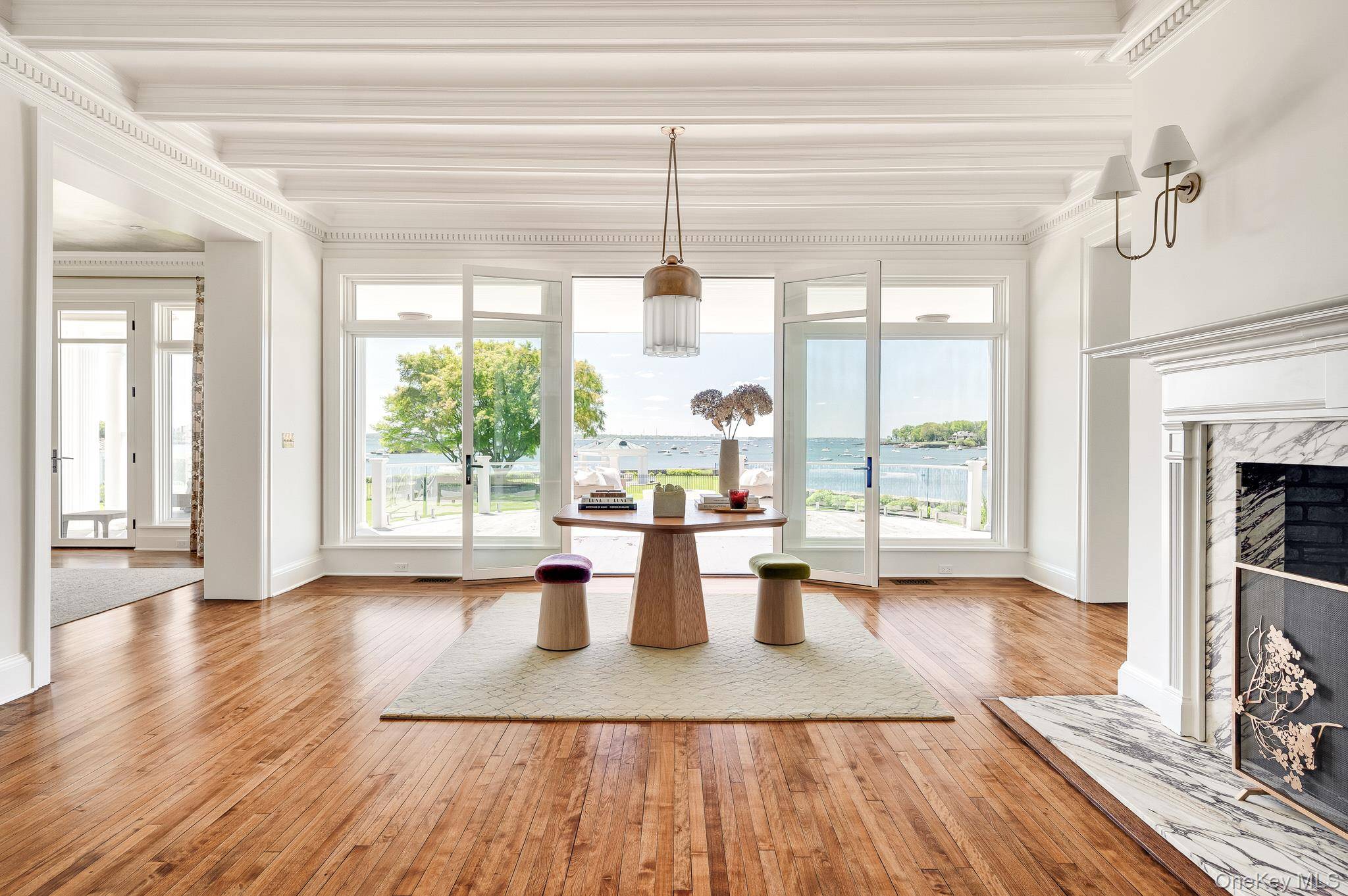 Larchmont, NY 10538,217 Hommocks RD