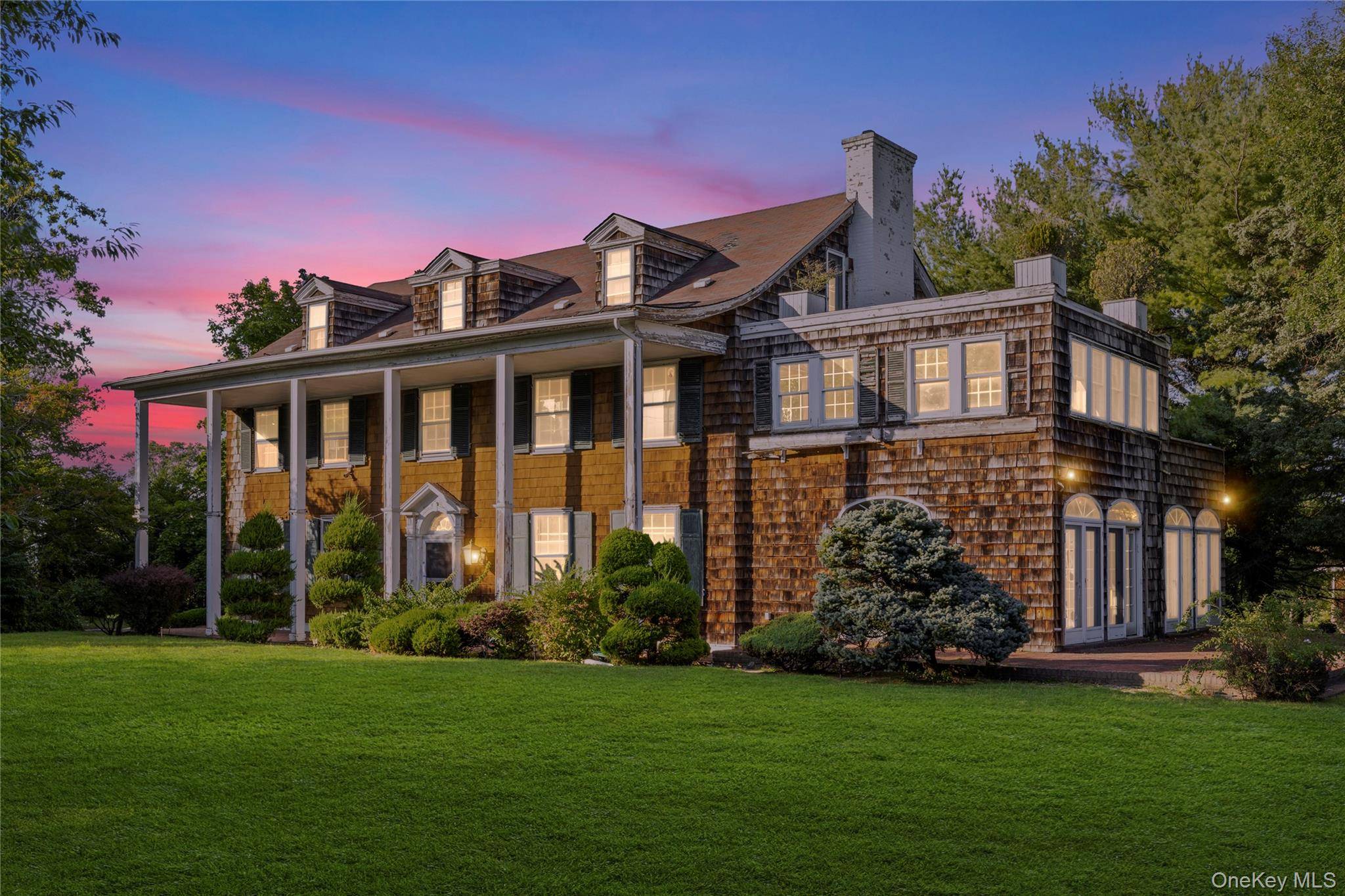 Lawrence, NY 11559,175 Burton LN