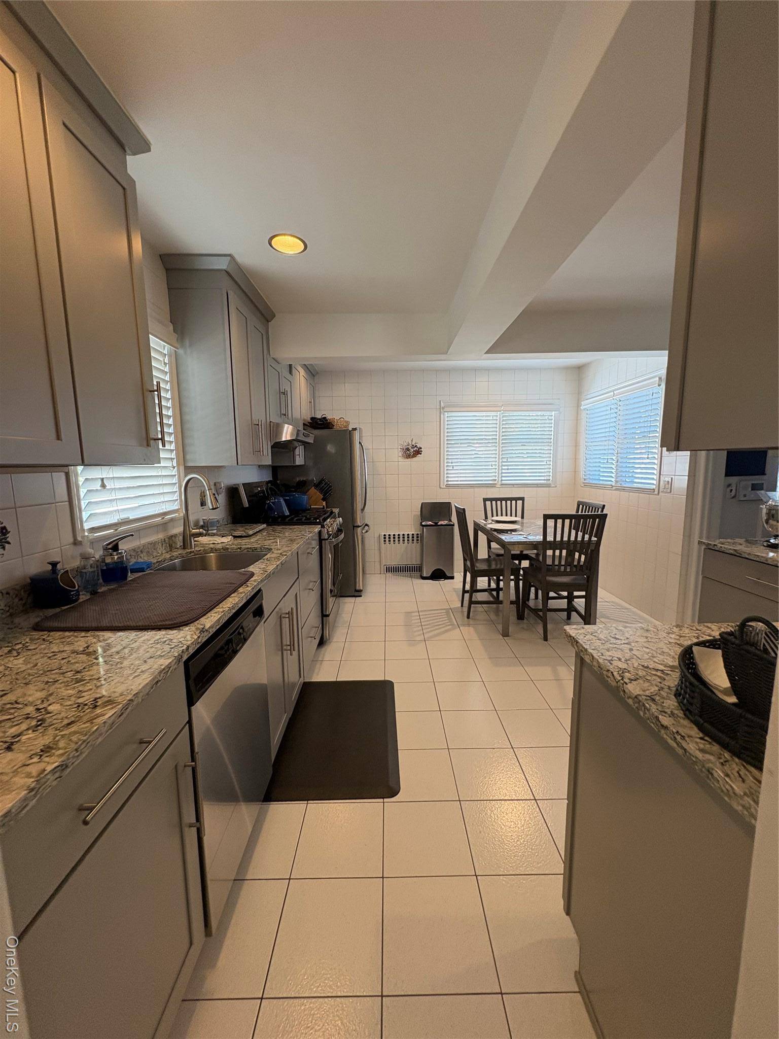 Mineola, NY 11501,96 Millington PL